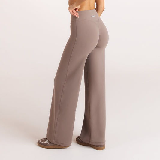 Lounge ContourSoft™ Straight-Leg Leggings - Mushroom